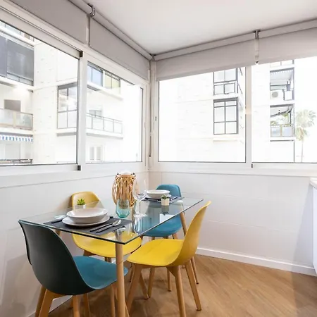 Apartment Oleholidays 2000 Primera Linea De Playa